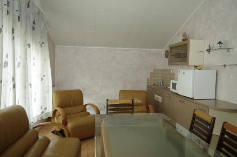 Europe Guesthouse Narva Esterno foto