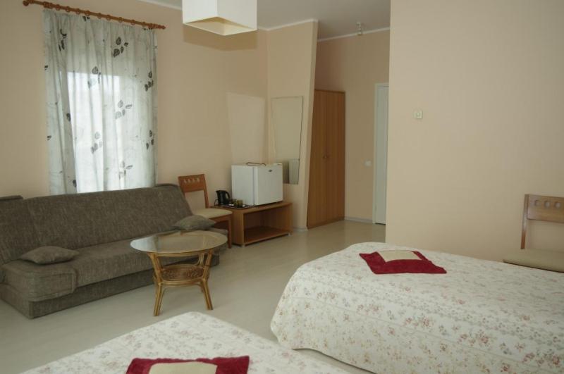 Europe Guesthouse Narva Esterno foto