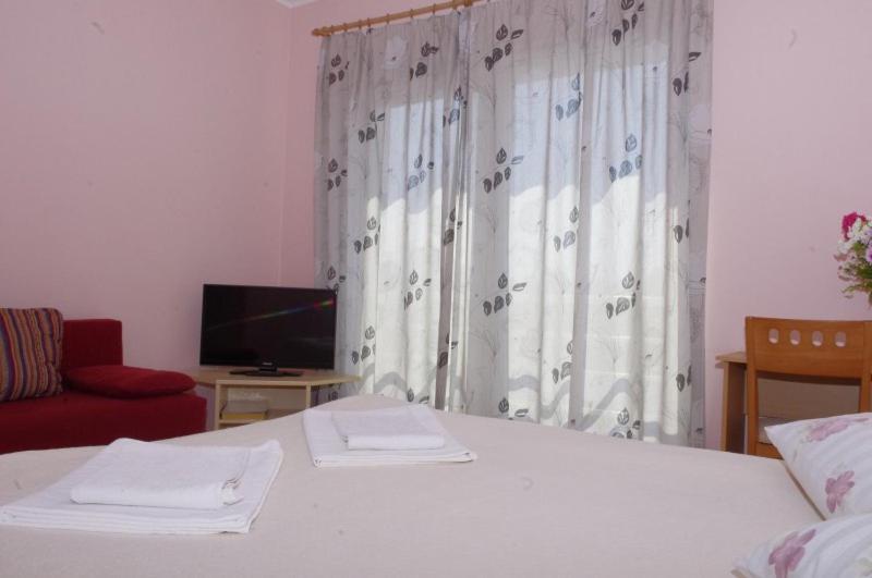 Europe Guesthouse Narva Esterno foto