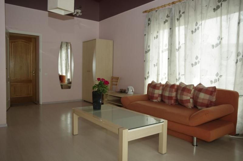 Europe Guesthouse Narva Esterno foto